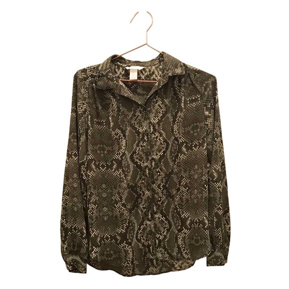 H&M green Snakeskin Button Down Blouse size 2 - Picture 1 of 6